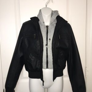 NEW Size M Rue 21 leather jacket